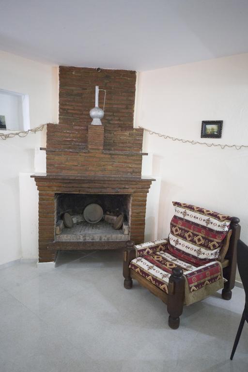 Log Inn Boutique Hotel Τυφλίδα Εξωτερικό φωτογραφία