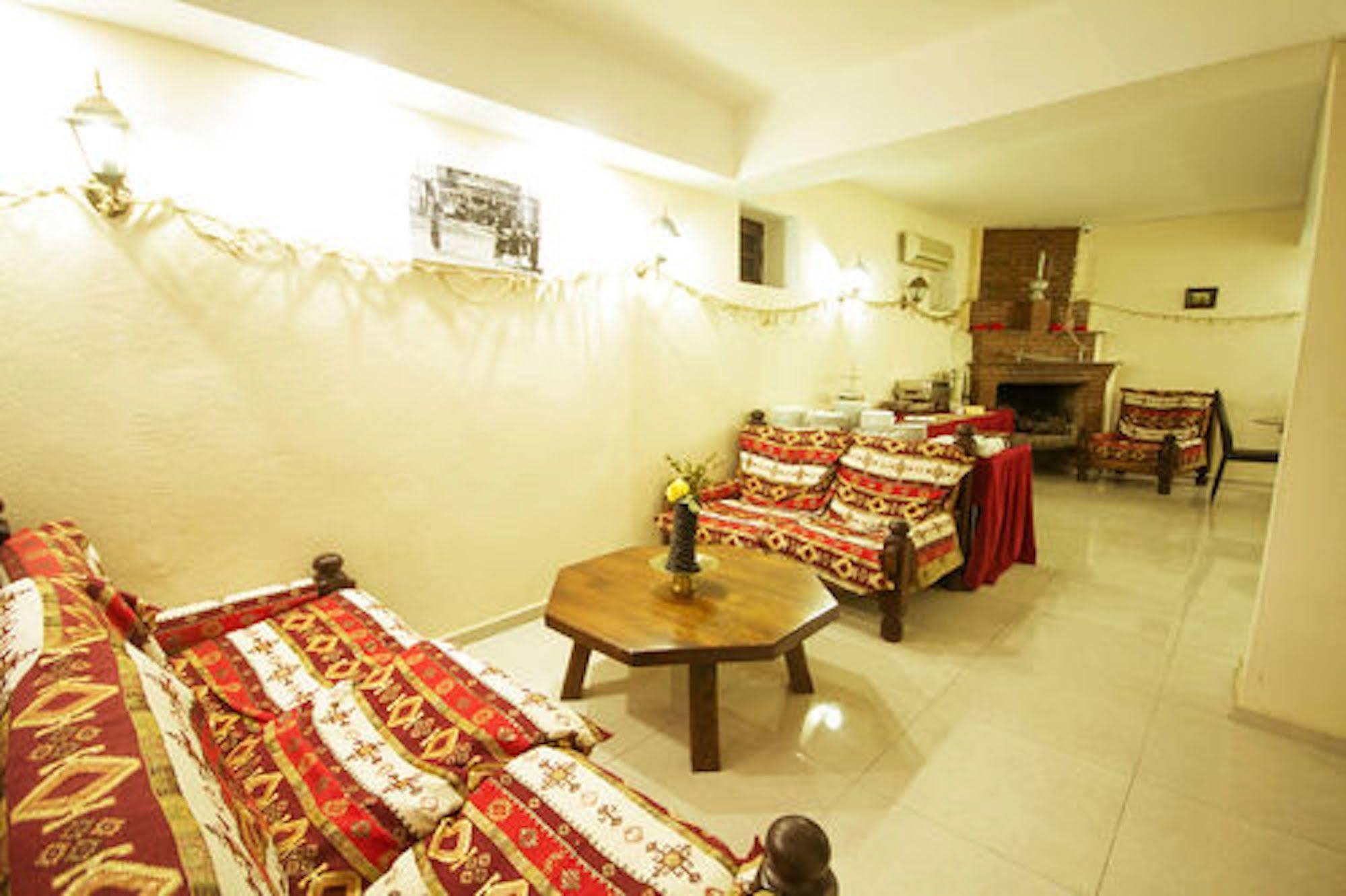 Log Inn Boutique Hotel Τυφλίδα Εξωτερικό φωτογραφία