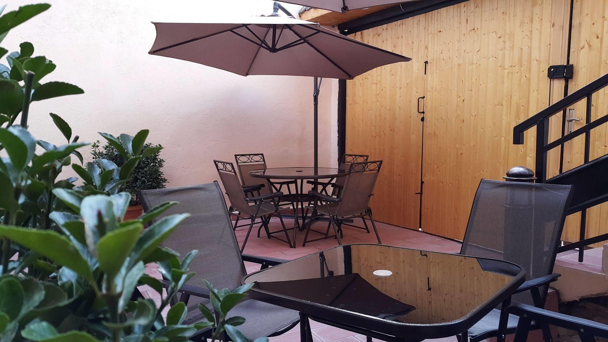 Log Inn Boutique Hotel Τυφλίδα Εξωτερικό φωτογραφία