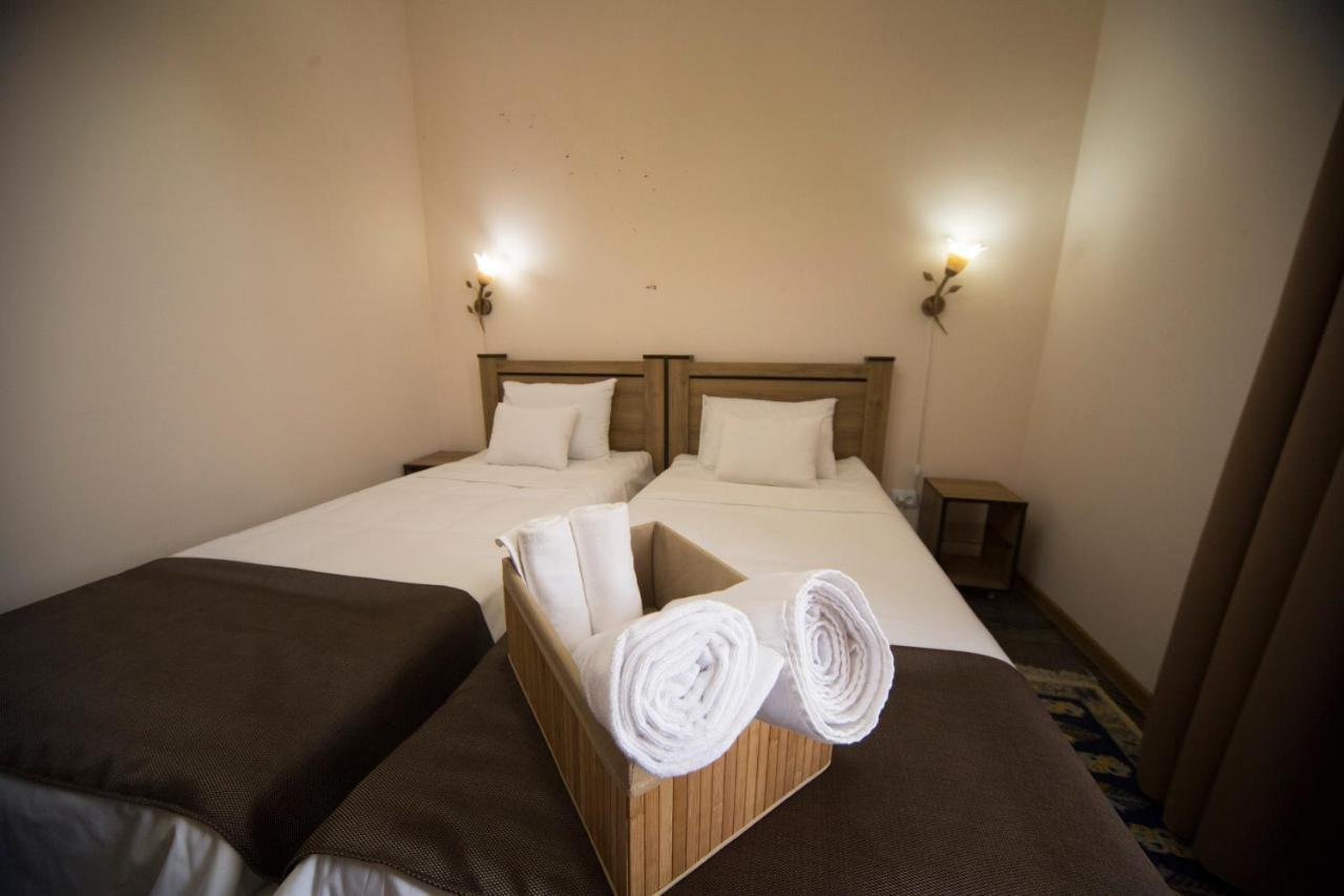Log Inn Boutique Hotel Τυφλίδα Εξωτερικό φωτογραφία
